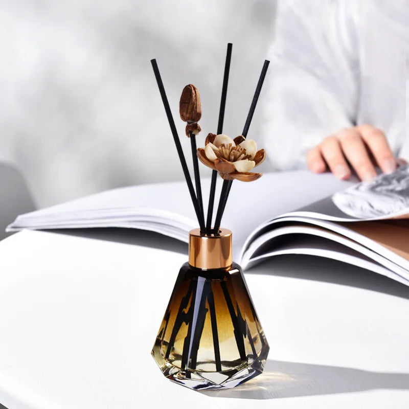 موزع عطري ريد 80مل مع زهور مجففة للمنزل والمكتب، رائحة طبيعية تدوم طويلاً | 80ml Reed Diffuser with Dried Flowers, Long-Lasting Natural Aroma for Home & Office